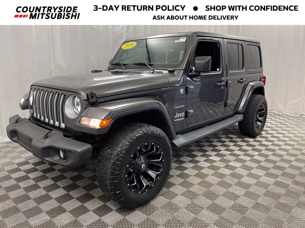 2019 Jeep Wrangler Sahara — SUV — 19,859 mi — Countryside, IL