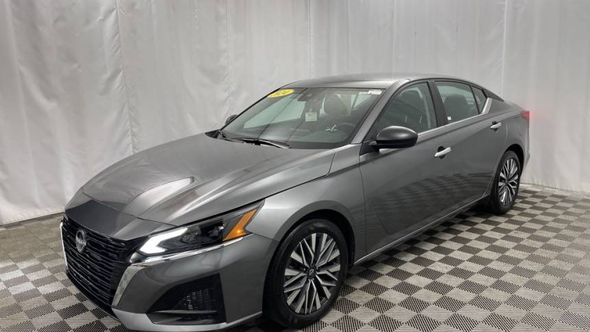 2024 Nissan Altima SV — Sedan — 19,405 mi — Countryside, IL