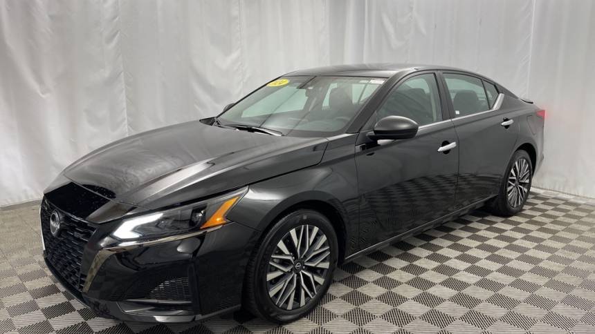 2024 Nissan Altima SV — Sedan — 22,304 mi — Countryside, IL