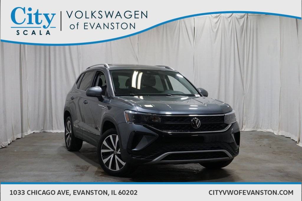 2024 Volkswagen Taos SE — SUV — 3,833 mi — Evanston, IL