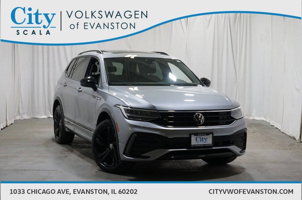 2023 Volkswagen Tiguan SE R-Line Black — SUV — 19,228 mi — Evanston, IL