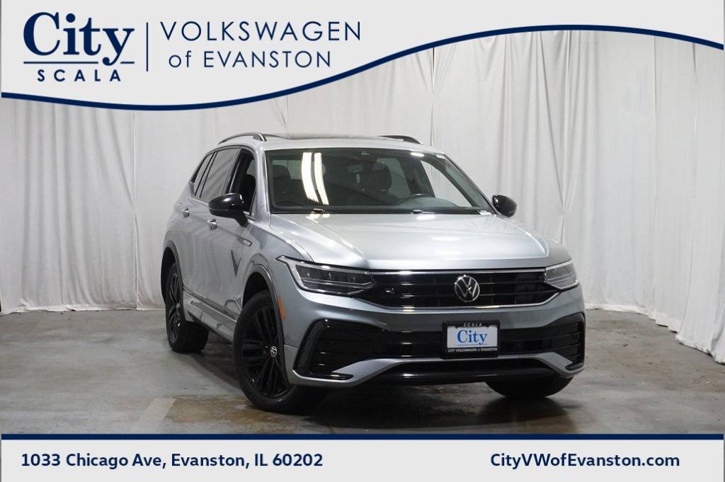 2022 Volkswagen Tiguan SE R-Line Black — SUV — 151,938 mi — Evanston, IL