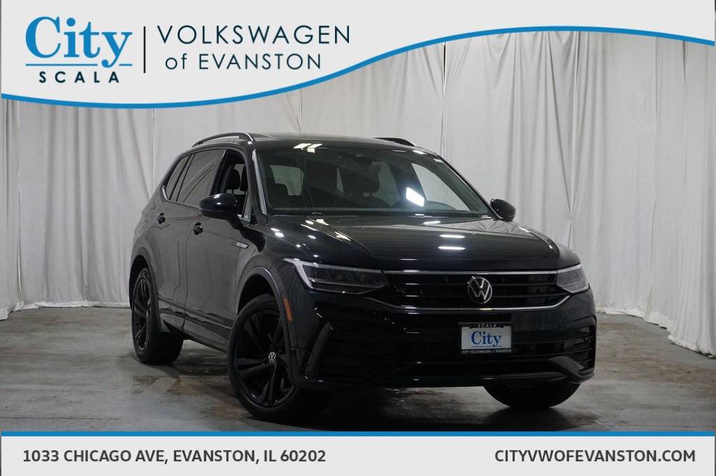 2023 Volkswagen Tiguan SE R-Line Black — SUV — 21,755 mi — Evanston, IL