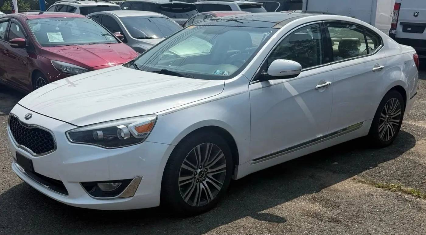 2014 Kia Cadenza Premium — Sedan — 108,815 mi — Hazlet, NJ