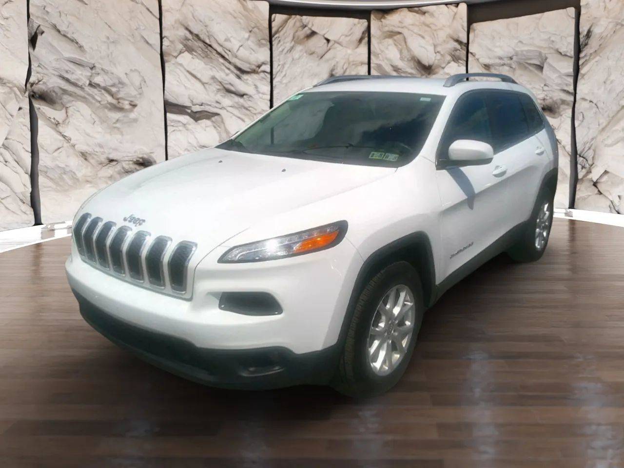 2016 Jeep Cherokee Latitude — SUV — 71,593 mi — Hazlet, NJ