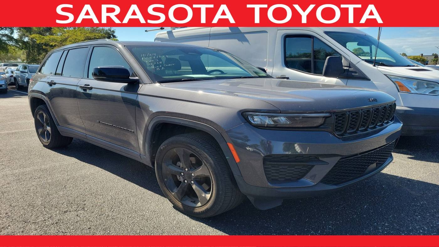 2023 Jeep Grand Cherokee Altitude — SUV — 15,000 mi — Sarasota, FL
