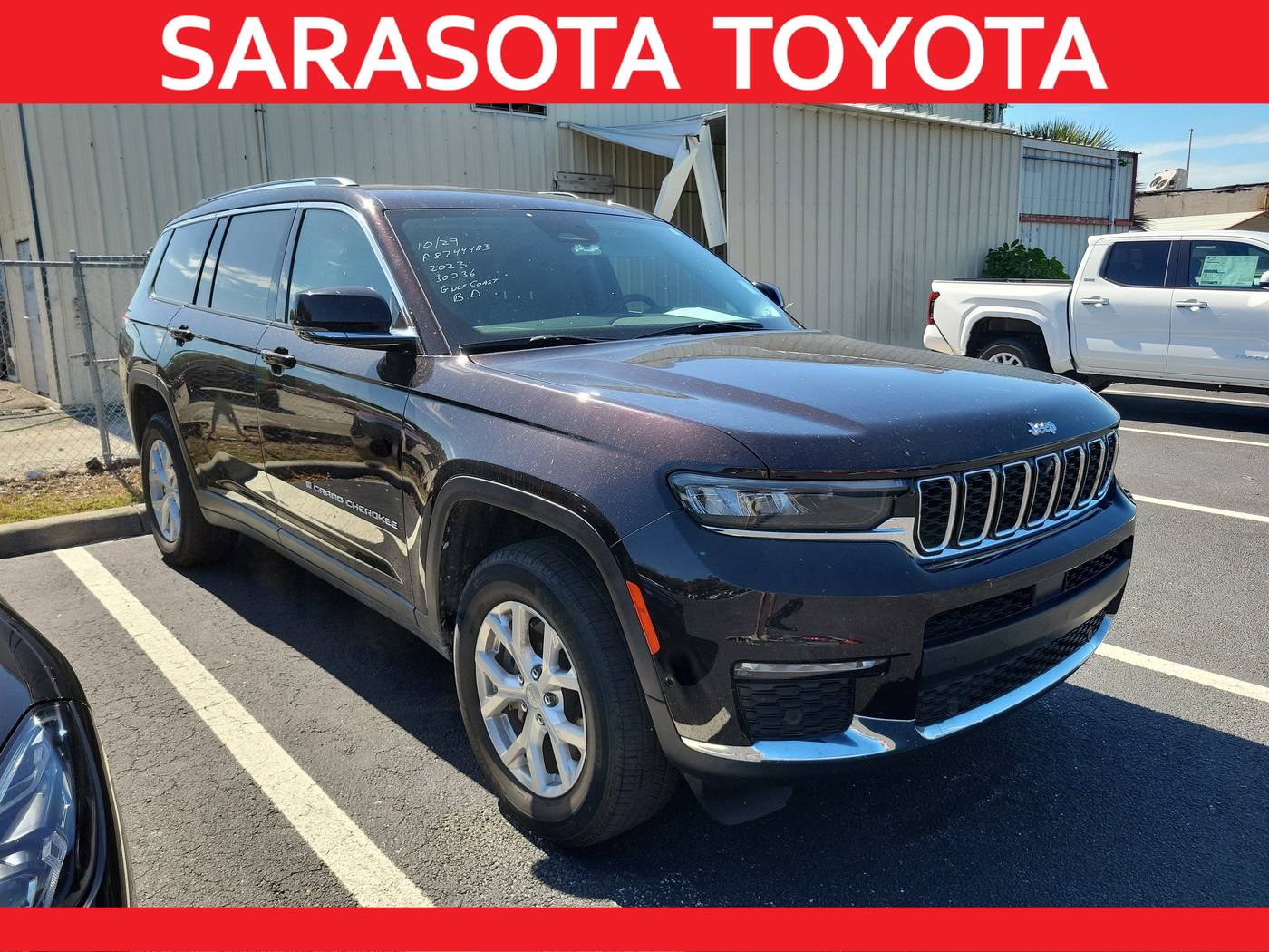 2023 Jeep Grand Cherokee Limited — SUV — 30,250 mi — Sarasota, FL