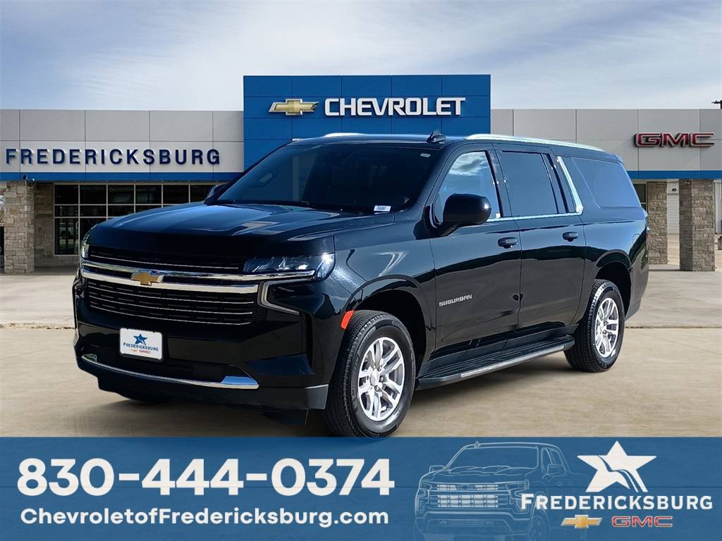2023 Chevrolet Suburban LT — SUV — 70,061 mi — Fredericksburg, TX