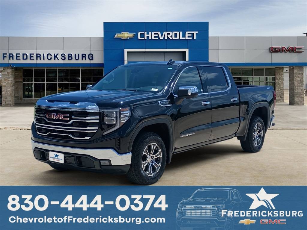 2024 GMC Sierra 1500 SLT — Pickup Truck — 32,907 mi — Fredericksburg, TX