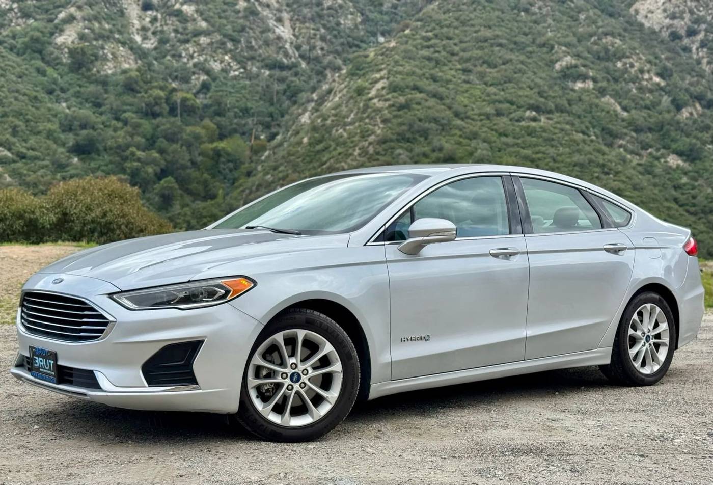 2019 Ford Fusion Hybrid SEL — Sedan — 60,320 mi — Sunland, CA