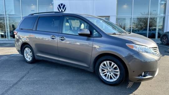 2015 Toyota Sienna XLE — Minivan — 169,921 mi — Clarksville, IN
