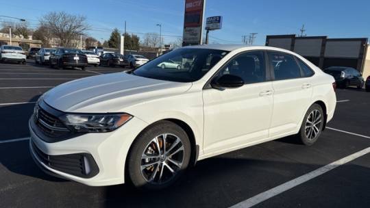 2024 Volkswagen Jetta Sport — Sedan — 15,281 mi — Clarksville, IN