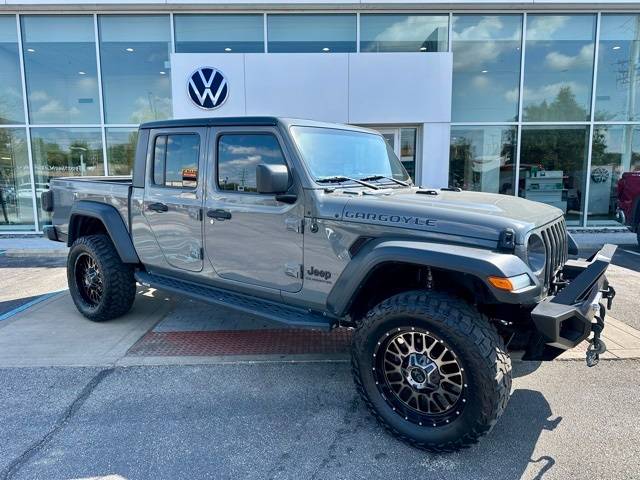 2020 Jeep Gladiator Sport — Pickup Truck — 38,555 mi — Clarksville, IN
