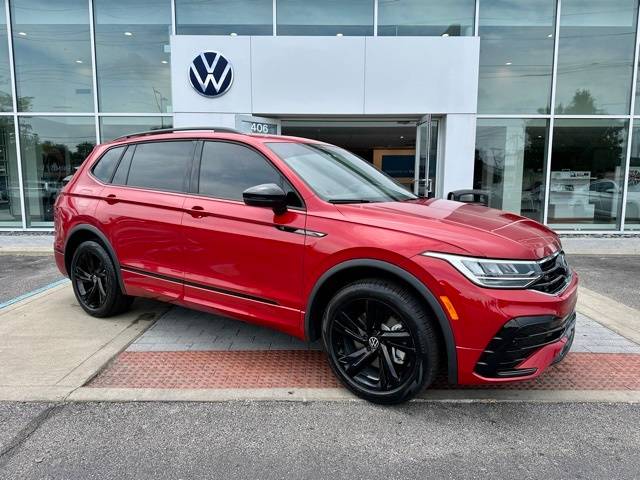 2024 Volkswagen Tiguan SE R-Line Black — SUV — 18,164 mi — Clarksville, IN