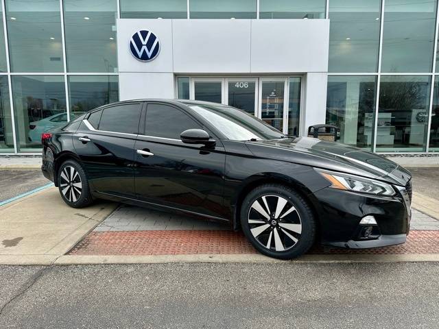2020 Nissan Altima SV — Sedan — 65,493 mi — Clarksville, IN