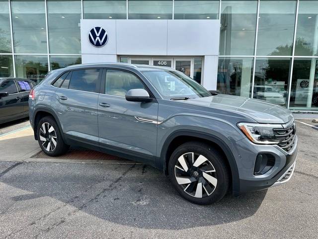 2025 Volkswagen Atlas Cross Sport SE with Technology — SUV — 5,469 mi — Clarksville, IN