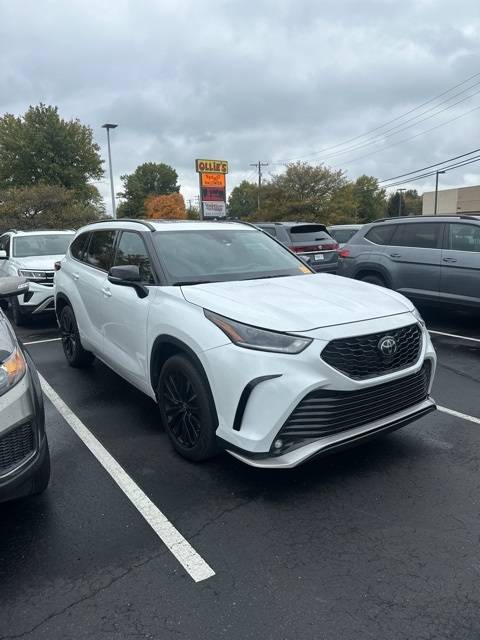 2023 Toyota Highlander XSE — SUV — 29,849 mi — Clarksville, IN