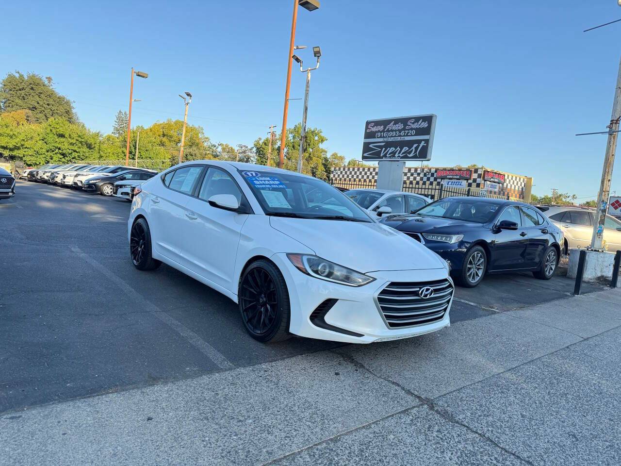 2017 Hyundai Elantra SE — Sedan — 137,423 mi — Sacramento, CA