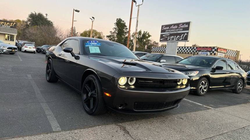 2015 Dodge Challenger SXT — Coupe — 141,024 mi — Sacramento, CA