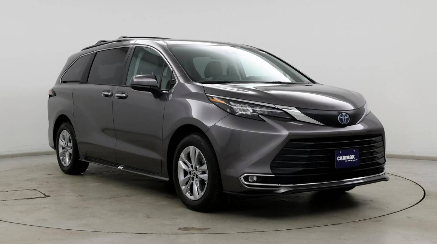 2024 Toyota Sienna XLE — Minivan — 1,500 mi — King of Prussia, PA