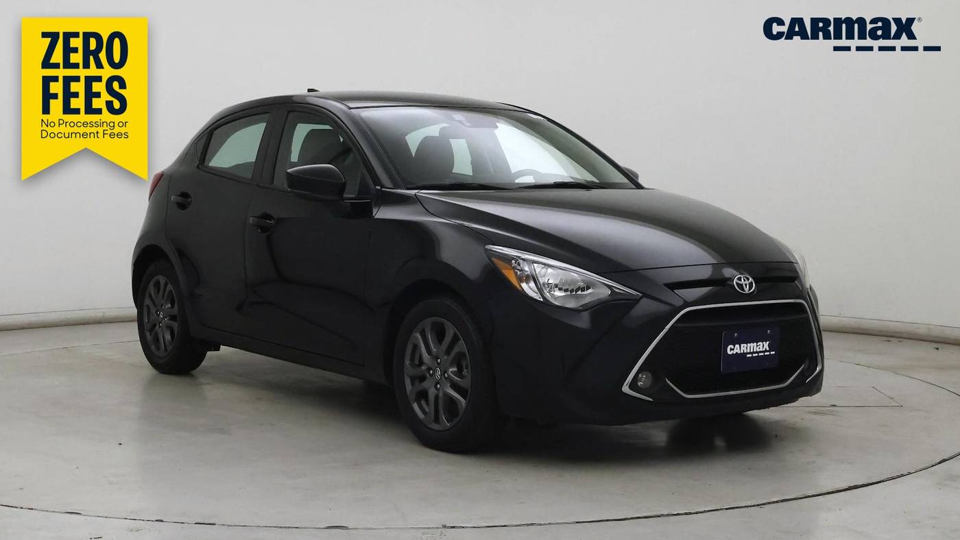 2020 Toyota Yaris Hatchback LE