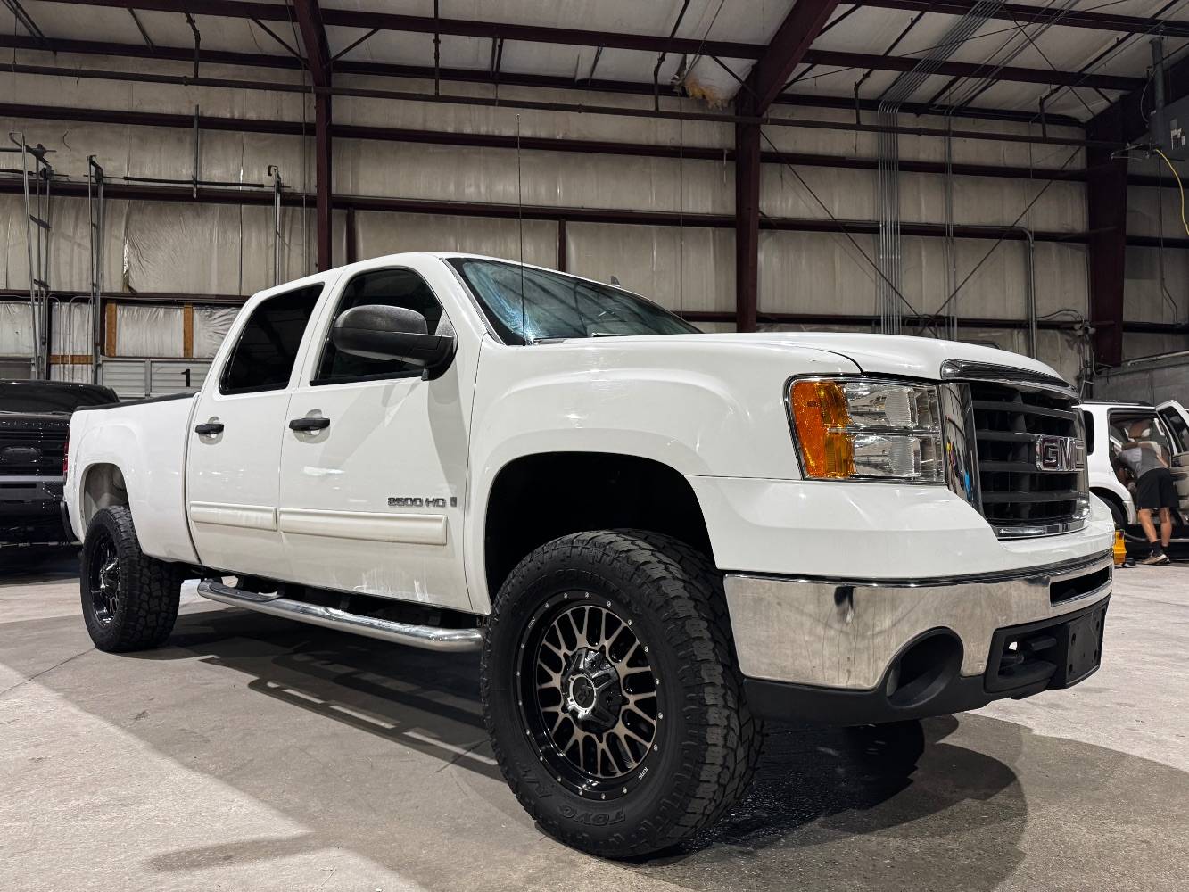 2009 GMC Sierra 2500HD SLE — Pickup Truck — 94,029 mi — Newnan, GA