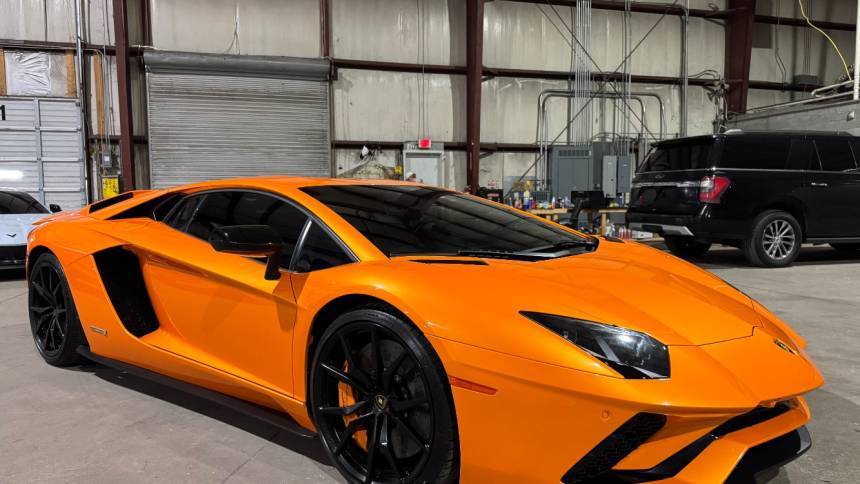 2018 Lamborghini Aventador S — Coupe — 23,199 mi — Newnan, GA