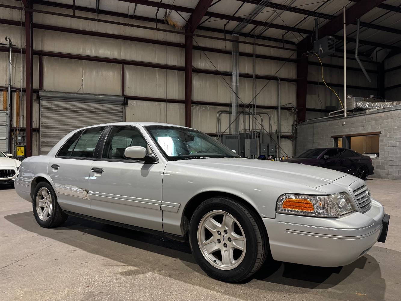 2001 Ford Crown Victoria LX — Sedan — 116,219 mi — Newnan, GA