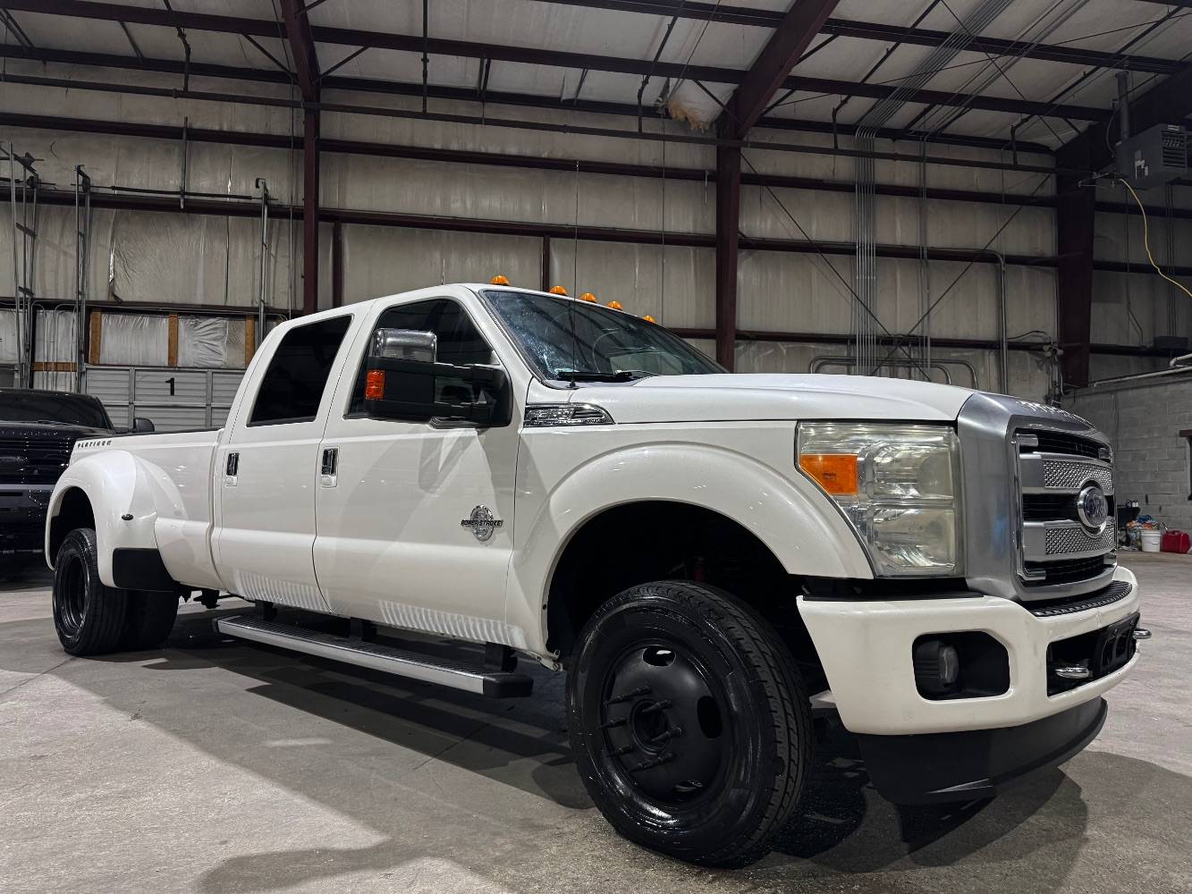 2015 Ford Super Duty F-350 Platinum — Pickup Truck — 141,751 mi — Newnan, GA