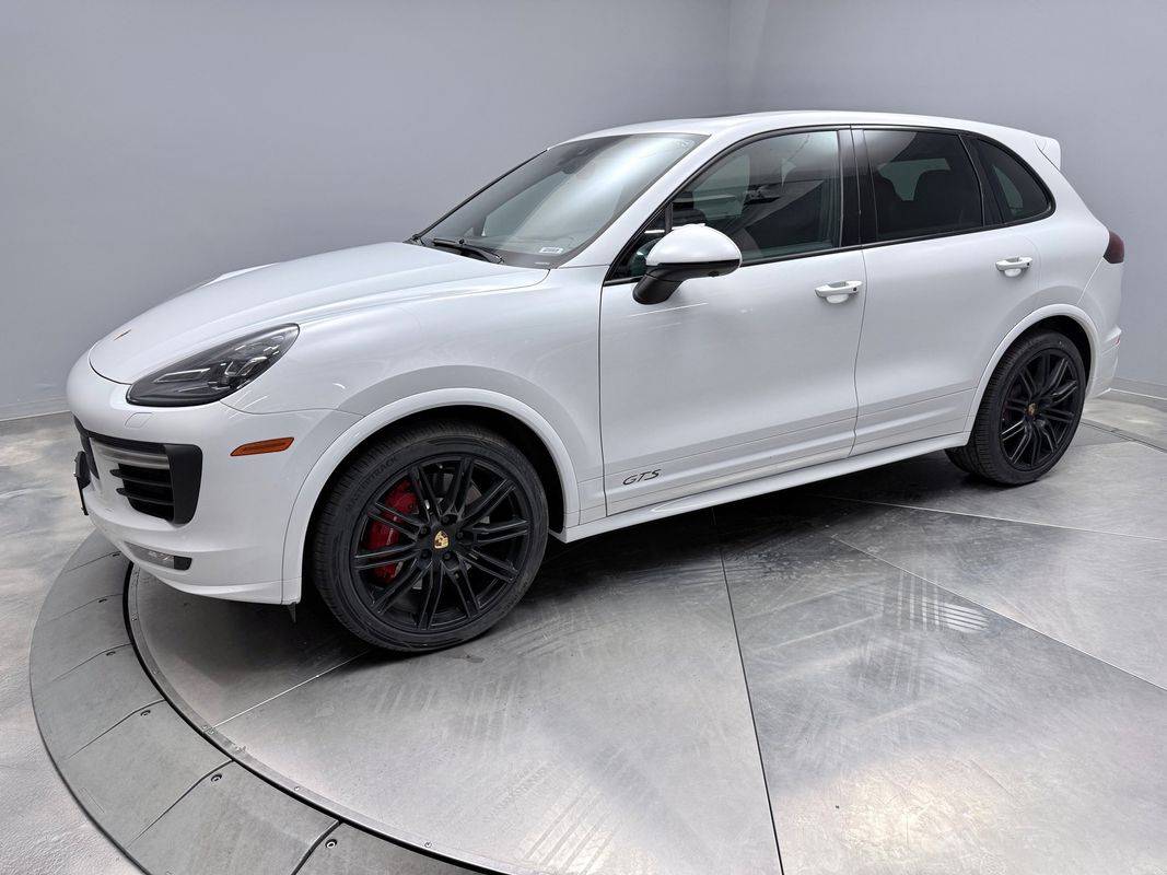 2016 Porsche Cayenne GTS