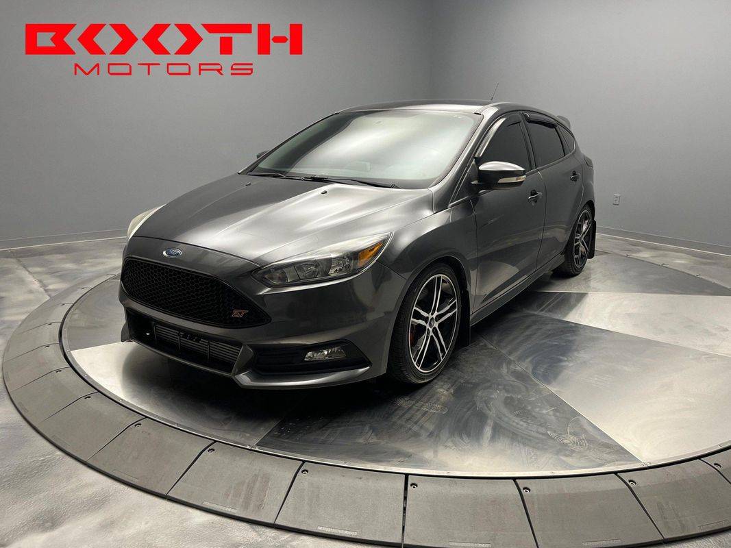 2017 Ford Focus ST — Hatchback — 93,640 mi — Longmont, CO