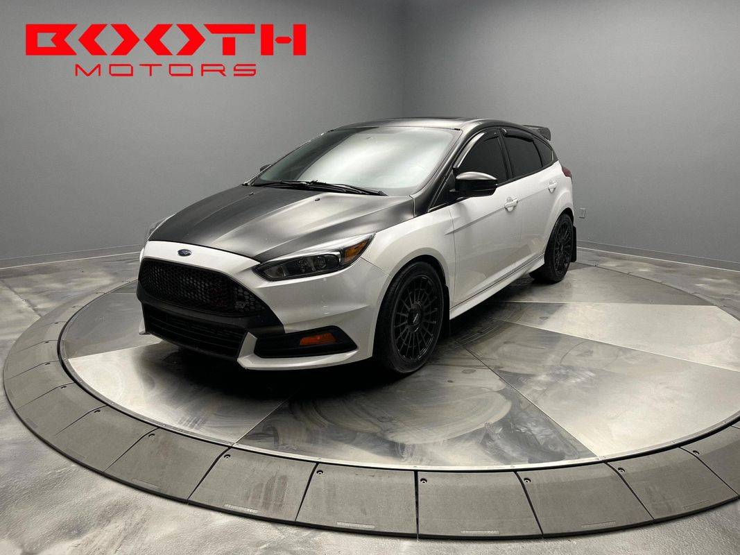 2018 Ford Focus ST — Hatchback — 50,970 mi — Longmont, CO