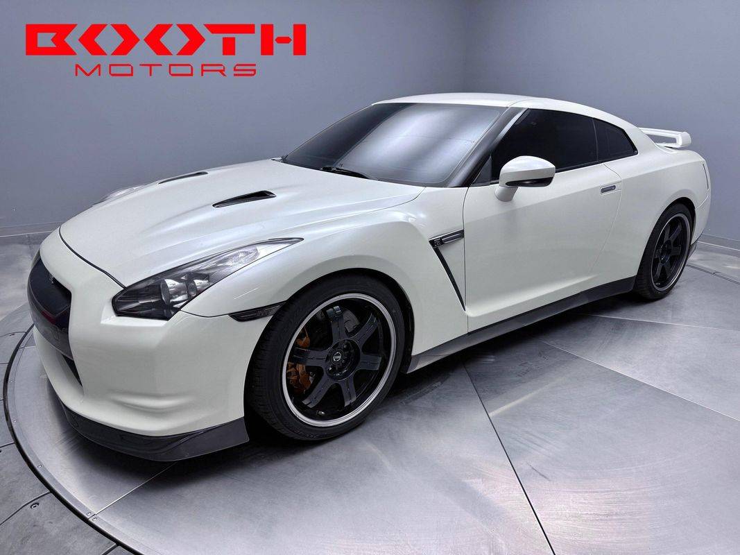 2009 Nissan GT-R Premium — Coupe — 69,240 mi — Longmont, CO