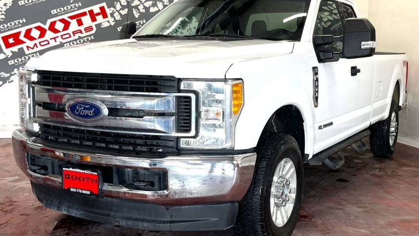 2017 Ford Super Duty F-350 XLT — Pickup Truck — 136,689 mi — Longmont, CO