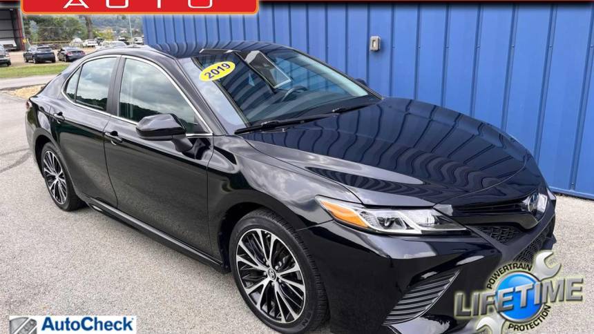 2019 Toyota Camry SE — Sedan — 71,044 mi — Murrysville, PA