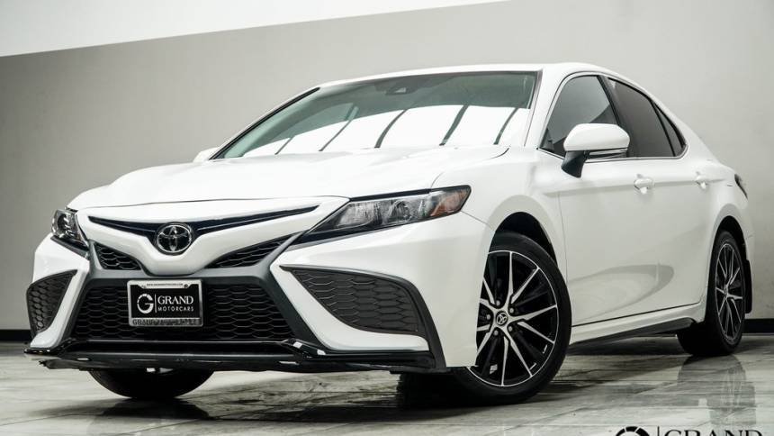 2023 Toyota Camry SE — Sedan — 49,764 mi — Kennesaw, GA
