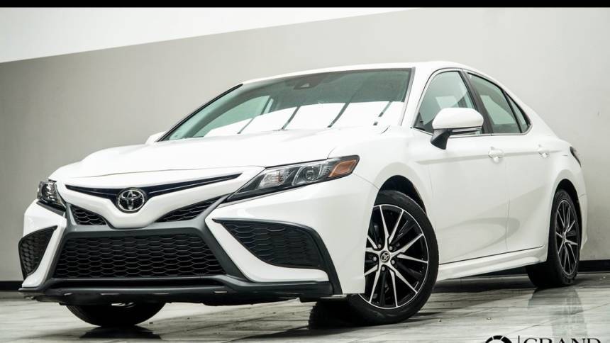 2023 Toyota Camry SE — Sedan — 61,902 mi — Kennesaw, GA