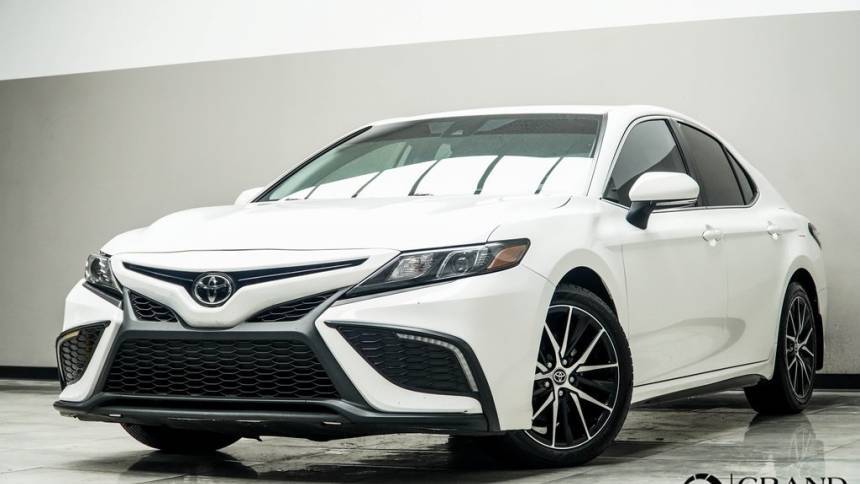 2022 Toyota Camry SE — Sedan — 130,474 mi — Kennesaw, GA