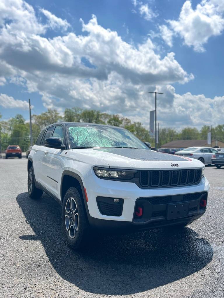 2022 Jeep Grand Cherokee Trailhawk — SUV — 28,503 mi — Elverson, PA