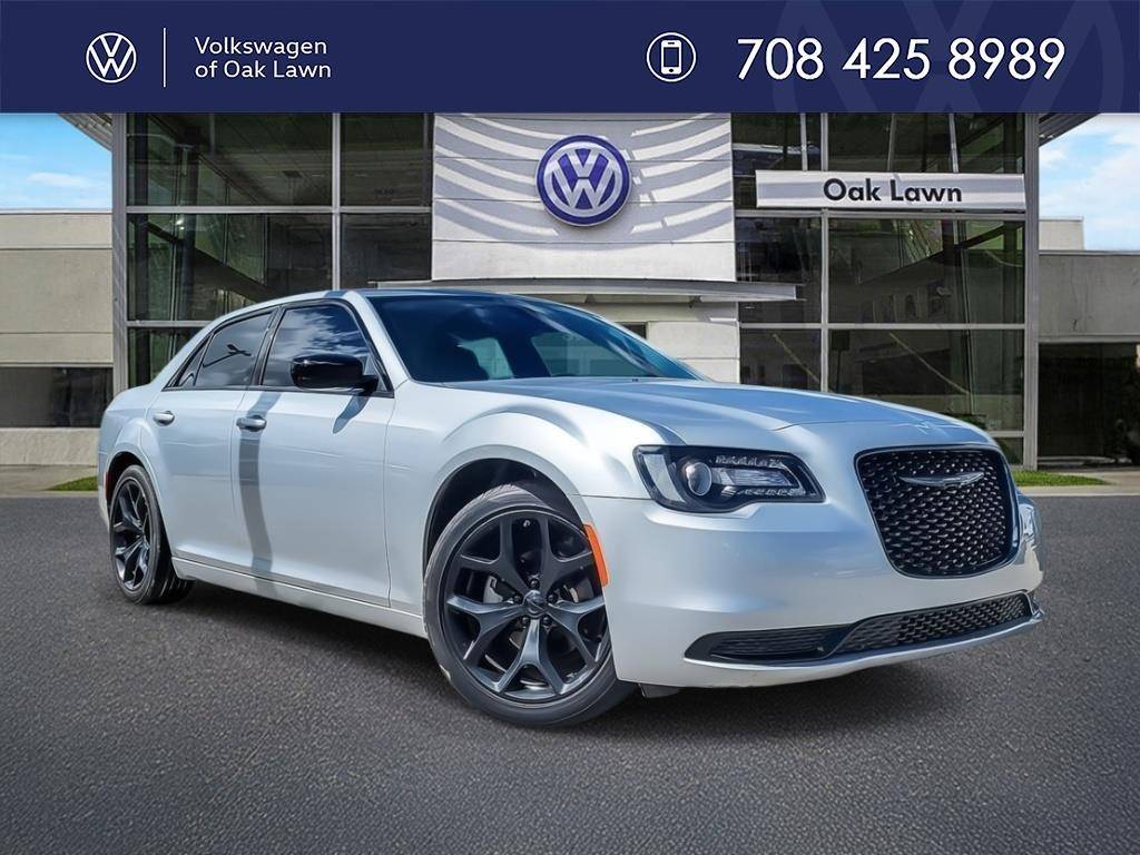2022 Chrysler 300 Touring — Sedan — 38,607 mi — Oak Lawn, IL