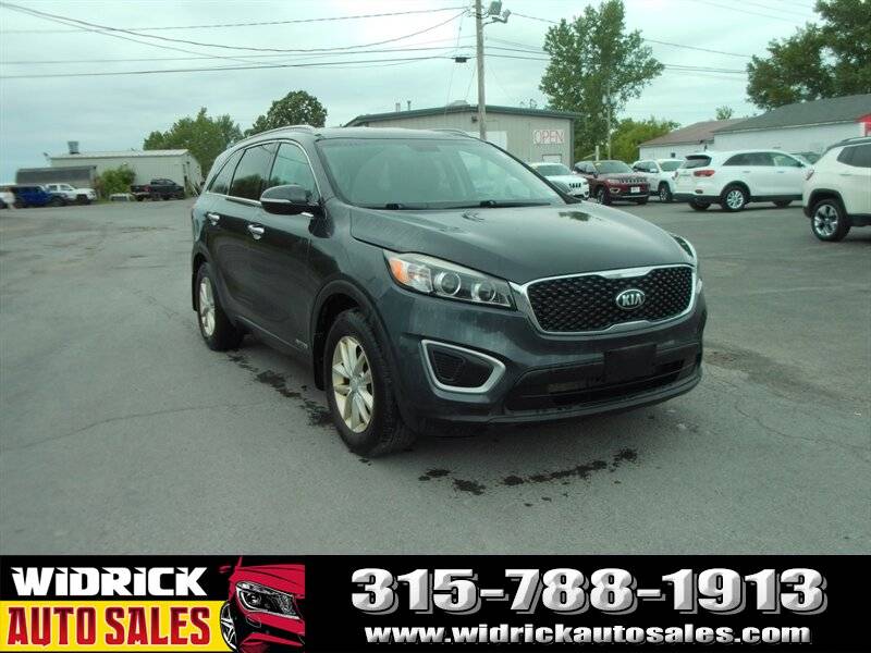 2017 Kia Sorento LX V6 — SUV — 94,751 mi — Watertown, NY