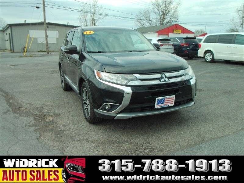 2016 Mitsubishi Outlander SE — SUV — 71,900 mi — Watertown, NY