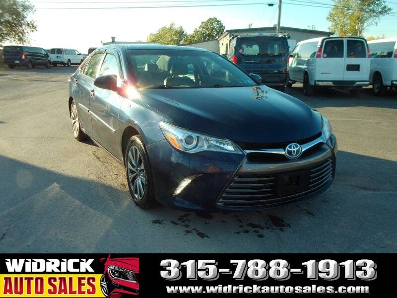 2017 Toyota Camry Hybrid LE — Sedan — 139,534 mi — Watertown, NY
