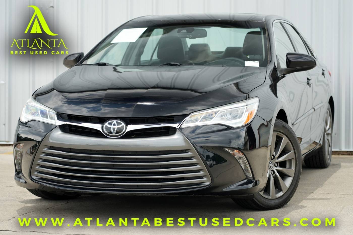 2017 Toyota Camry XLE V6 — Sedan — 128,503 mi — Norcross, GA