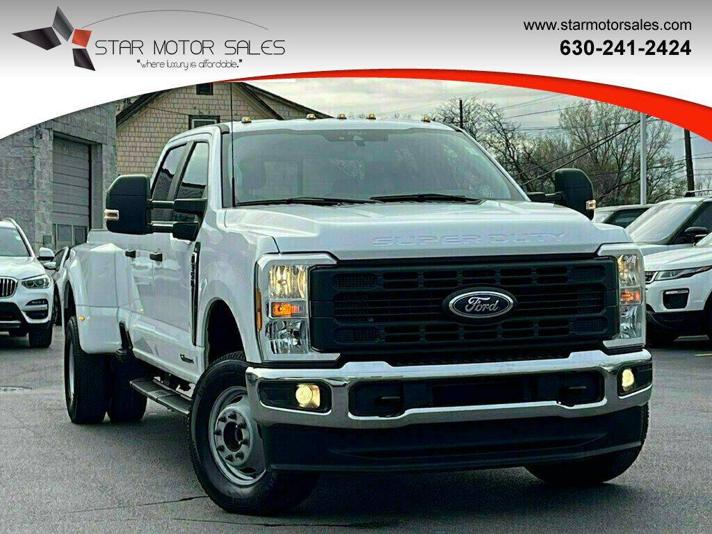 2024 Ford Super Duty F-350 XL — Pickup Truck — 21,235 mi — Downers Grove, IL