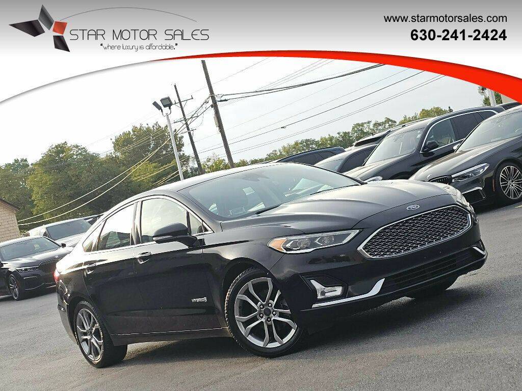 2019 Ford Fusion Hybrid Titanium — Sedan — 68,047 mi — Downers Grove, IL