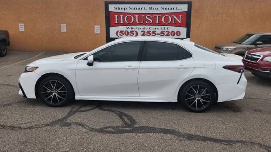 2024 Toyota Camry SE — Sedan — 14,570 mi — Albuquerque, NM