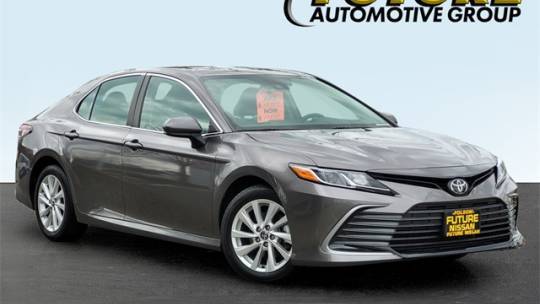 2021 Toyota Camry LE — Sedan — 43,327 mi — Folsom, CA