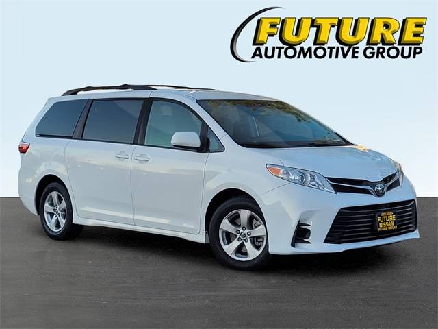 2019 Toyota Sienna LE — Minivan — 82,155 mi — Folsom, CA