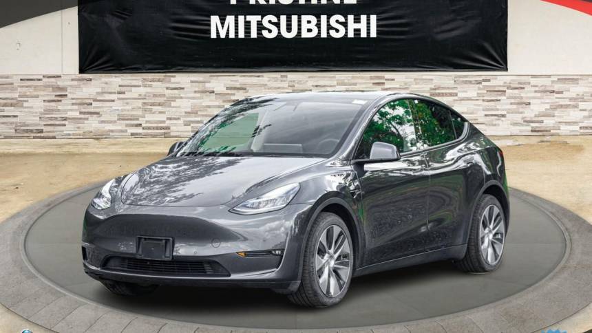 2022 Tesla Model Y Long Range — SUV — 20,052 mi — Commack, NY